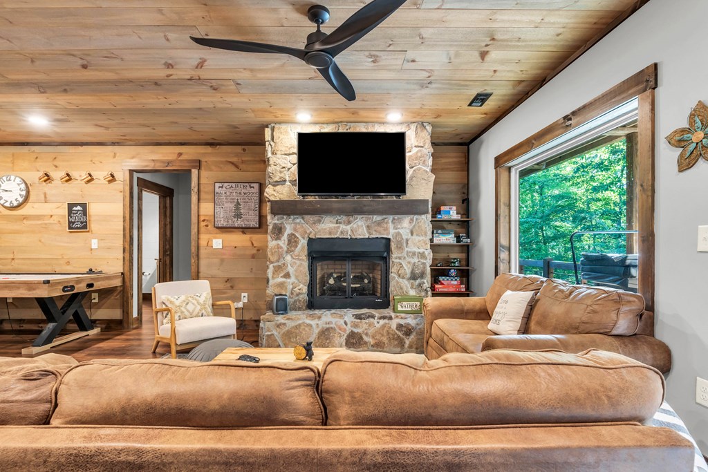 416396 Morganton Residential