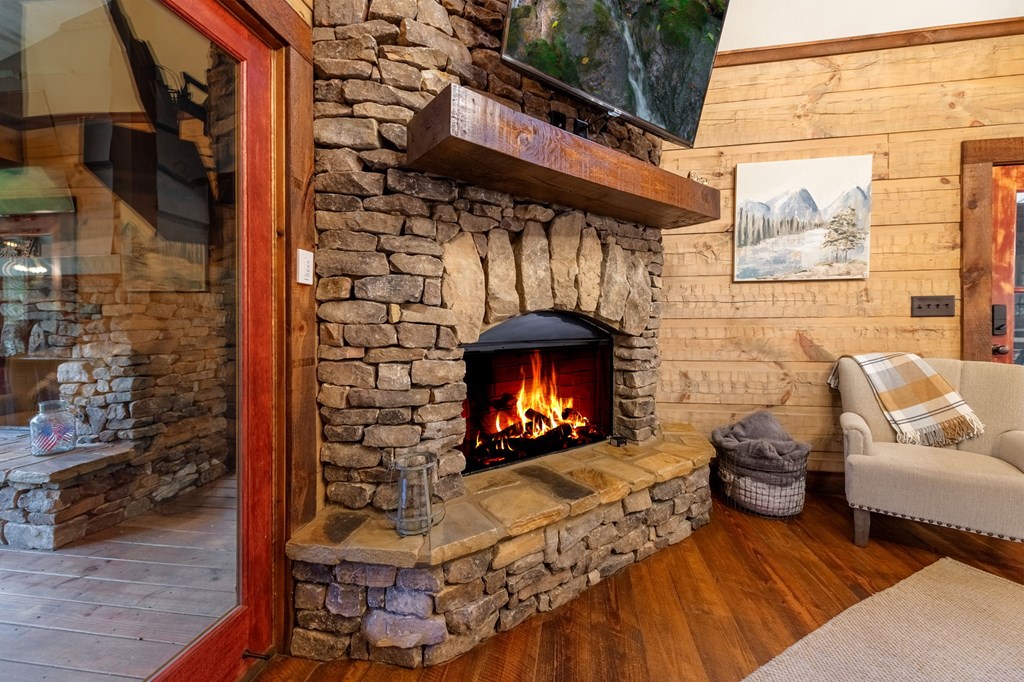 416399 Blue Ridge Residential
