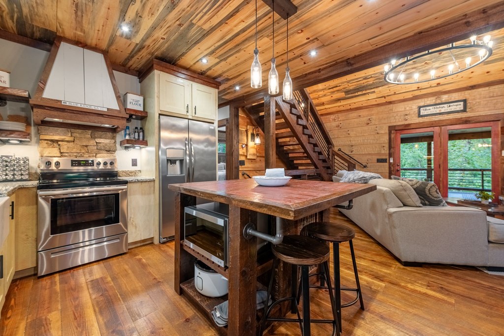 416399 Blue Ridge Residential