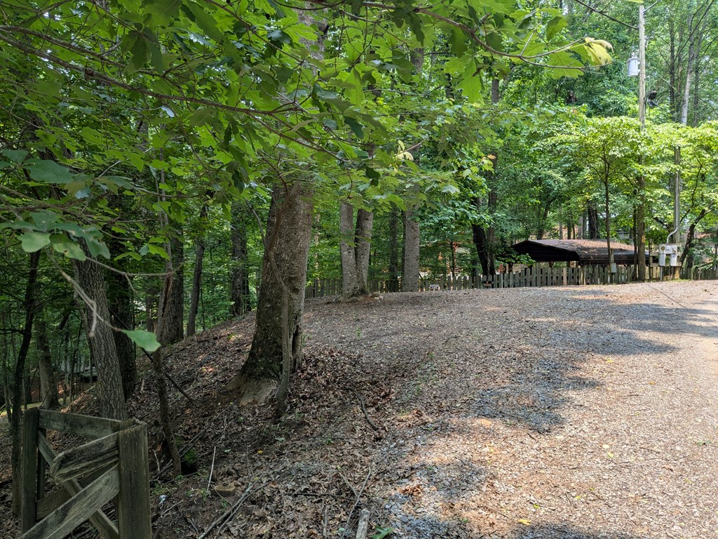 416400 Ellijay Residential