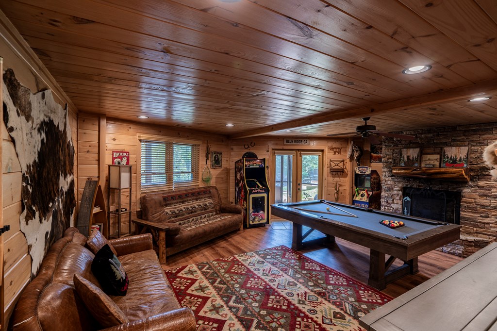 416402 Blairsville Residential