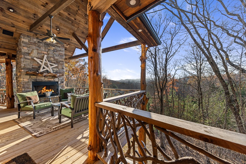 416413 Mineral Bluff Residential