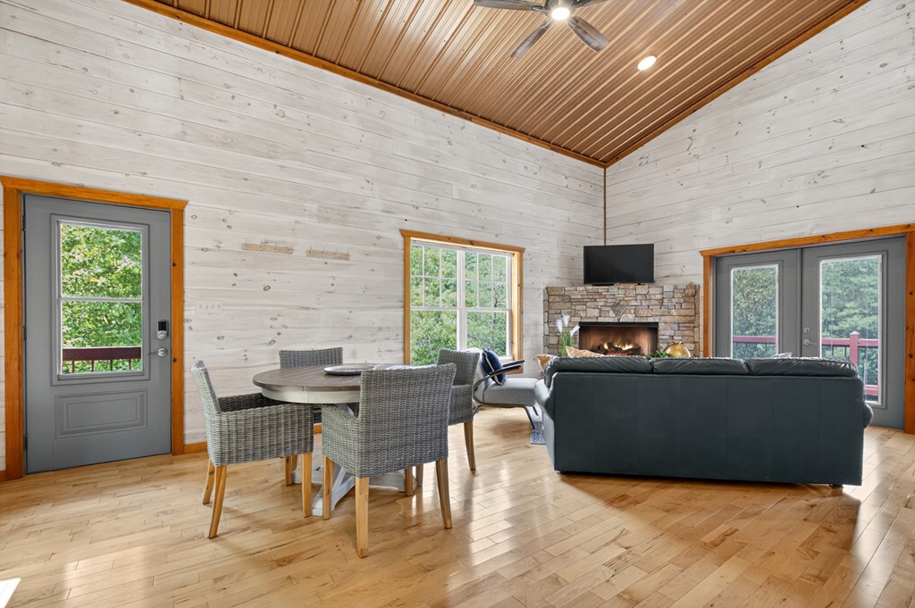 416418 Copperhill Residential