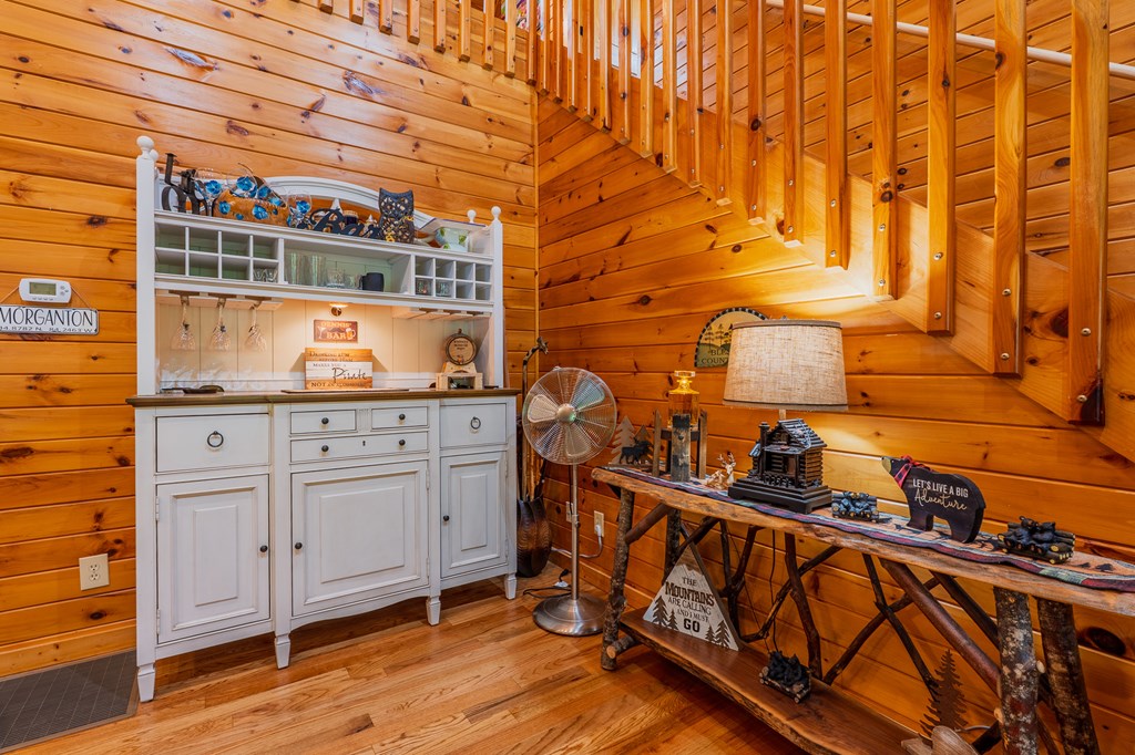 416423 Morganton Residential