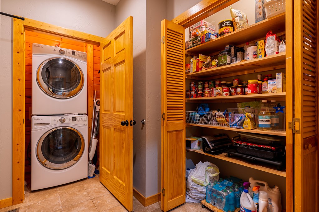 416423 Morganton Residential