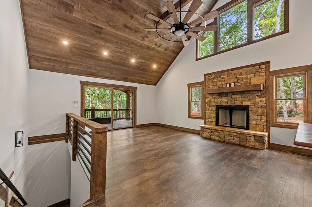 416424 Blue Ridge Residential