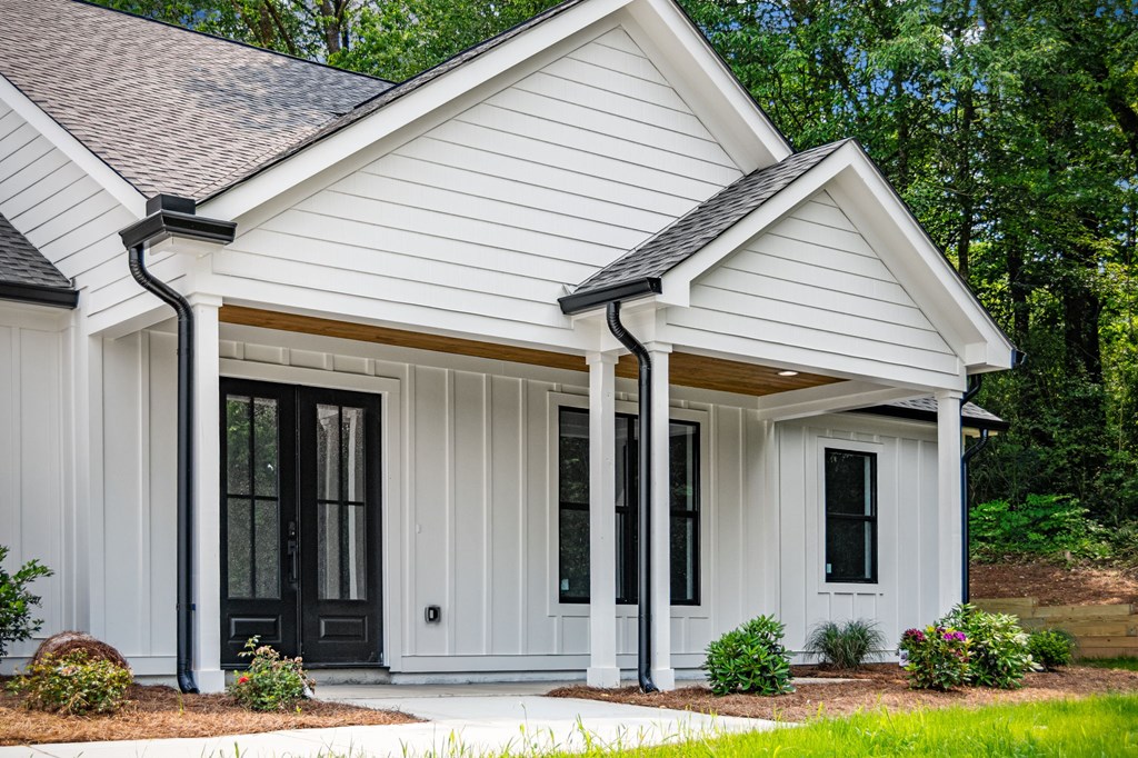 416425 Morganton Residential