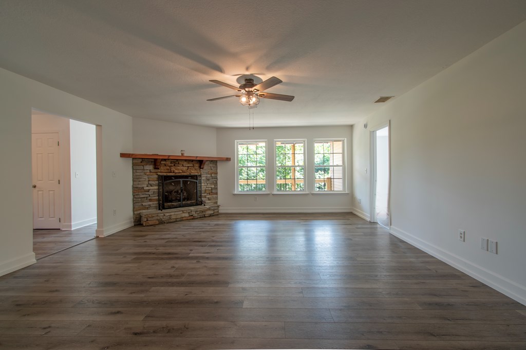 416426 Murphy Residential