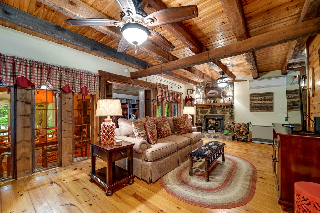 416431 Andrews Residential