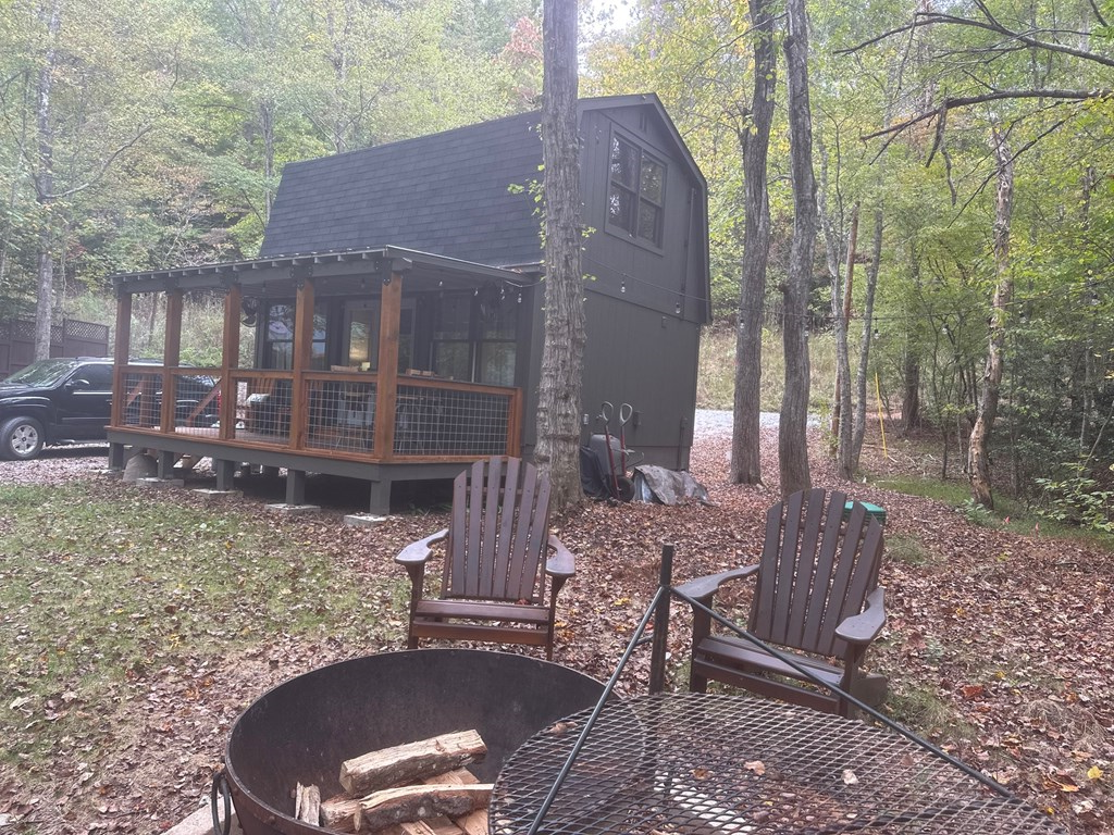 416475 Mineral Bluff Residential
