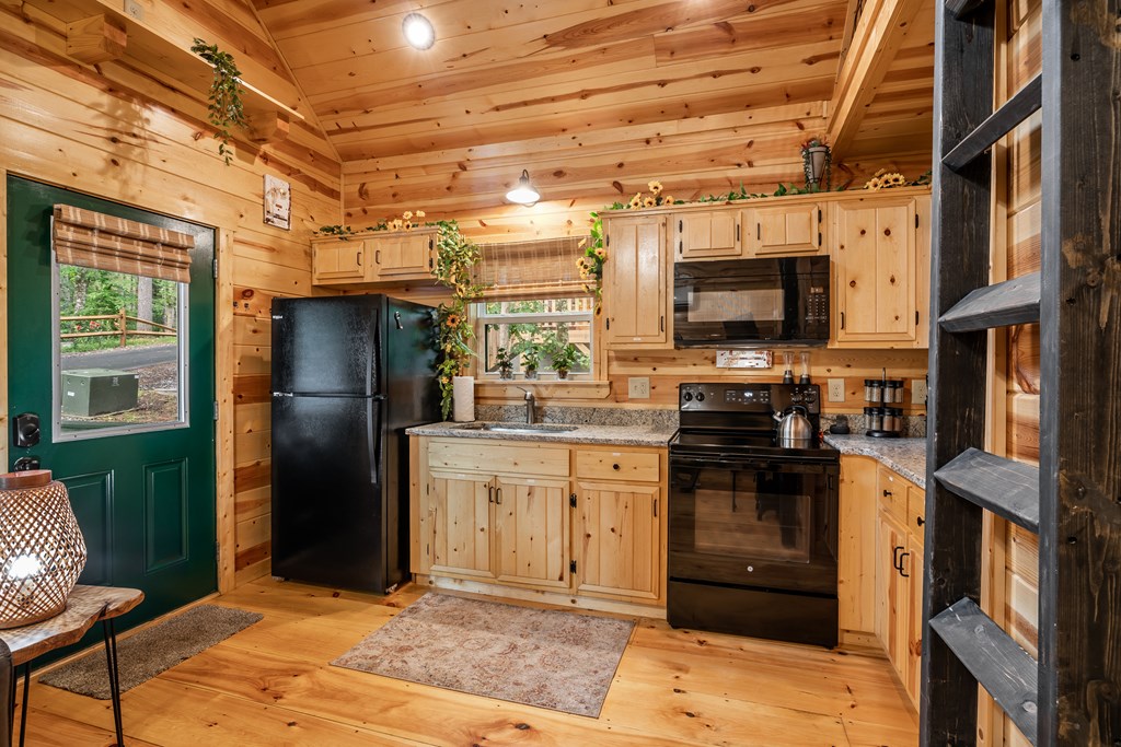 416476 Murphy Residential