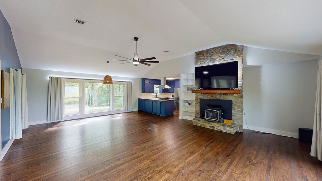 416489 Topton Residential