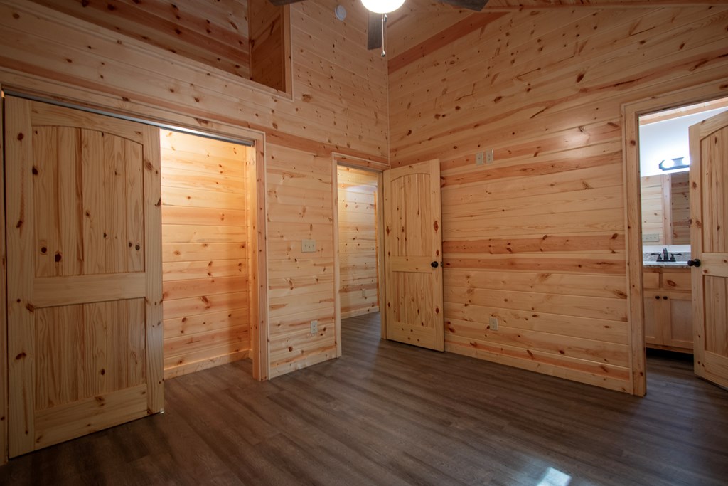 416490 Murphy Residential