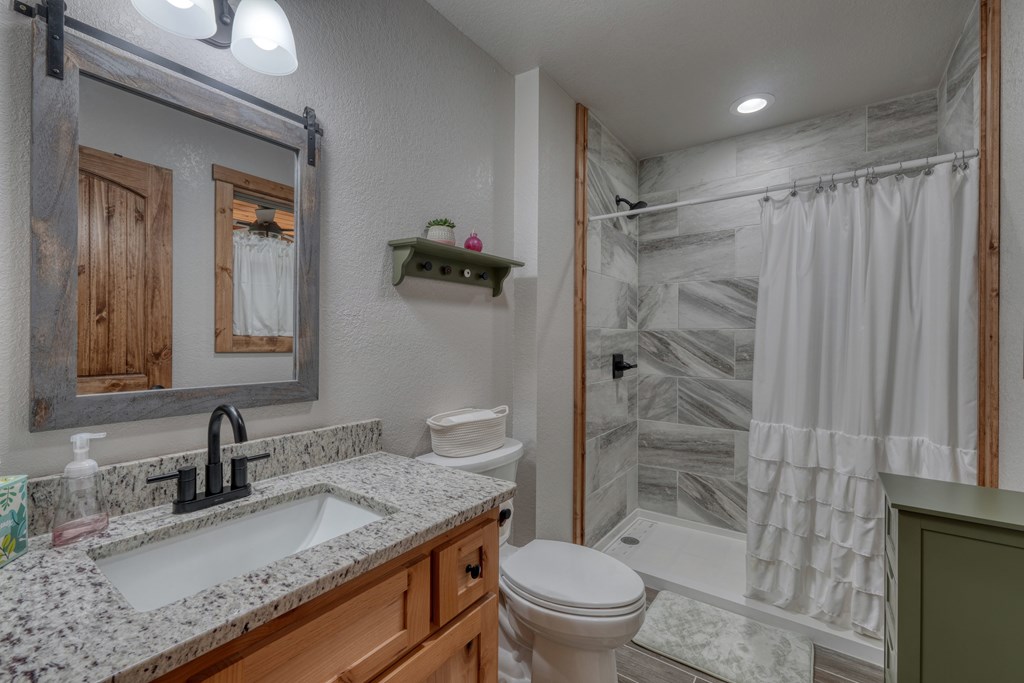 416516 Hayesville Residential