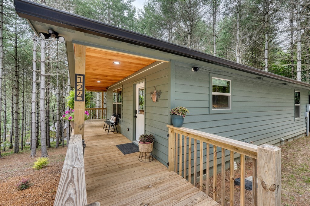 416516 Hayesville Residential
