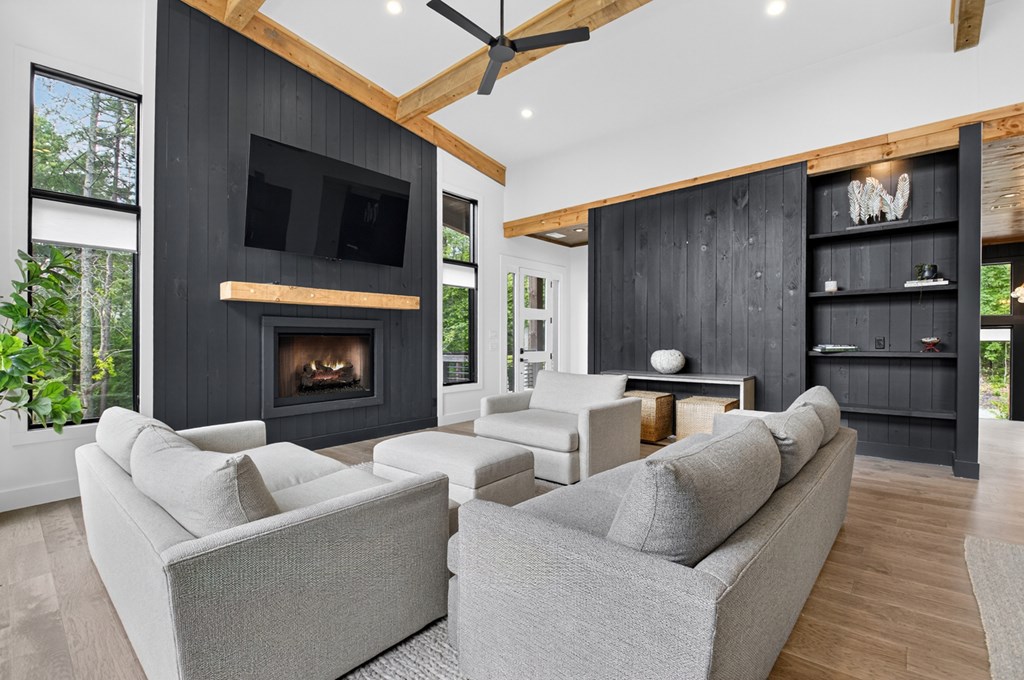 416517 Blue Ridge Residential
