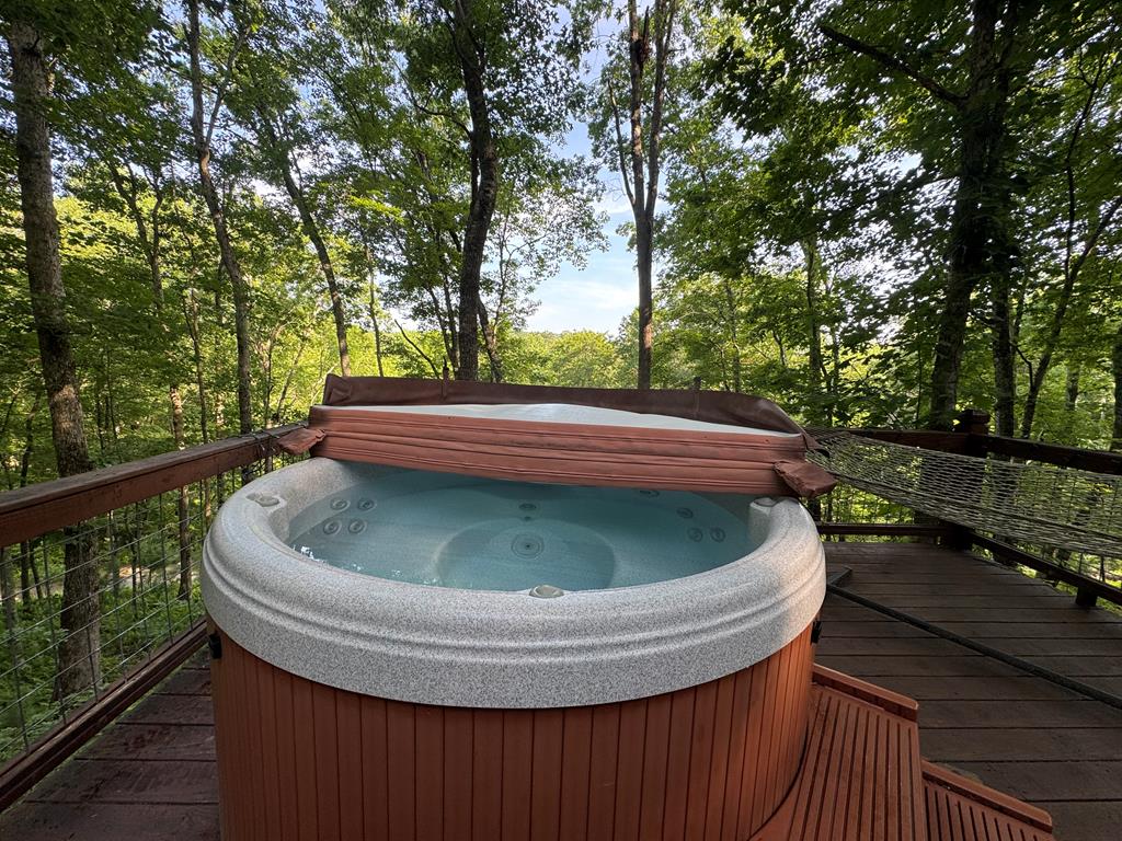 416522 Blue Ridge Residential