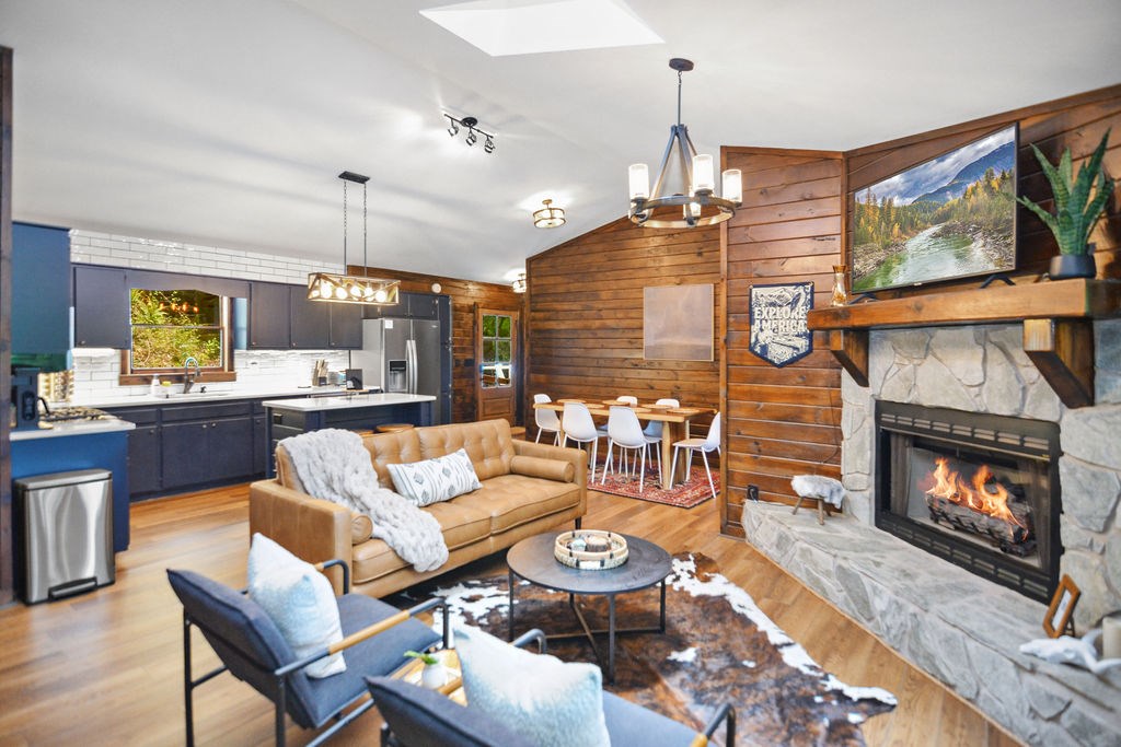 416522 Blue Ridge Residential