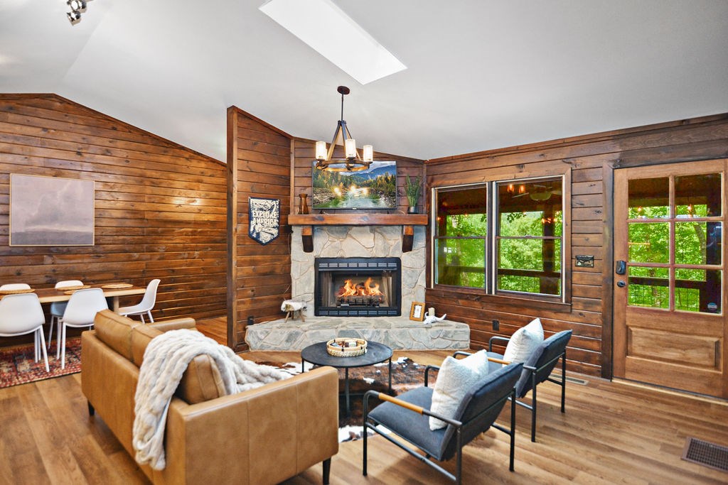 416522 Blue Ridge Residential