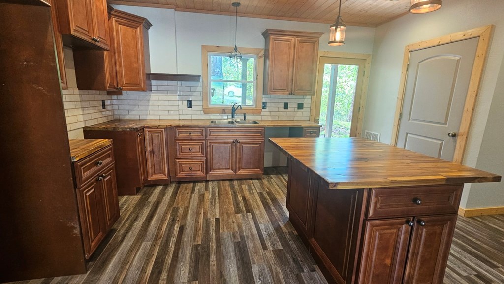 416523 Ellijay Residential