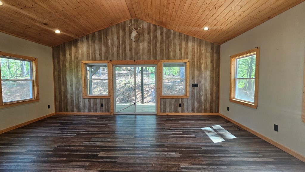 416523 Ellijay Residential
