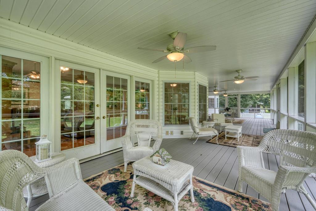 416534 Young Harris Residential
