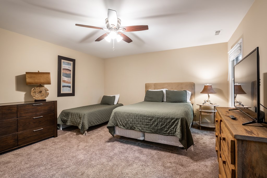 416537 Young Harris Residential