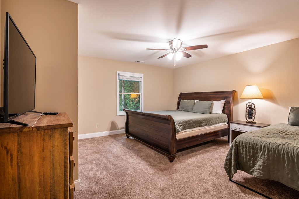 416537 Young Harris Residential