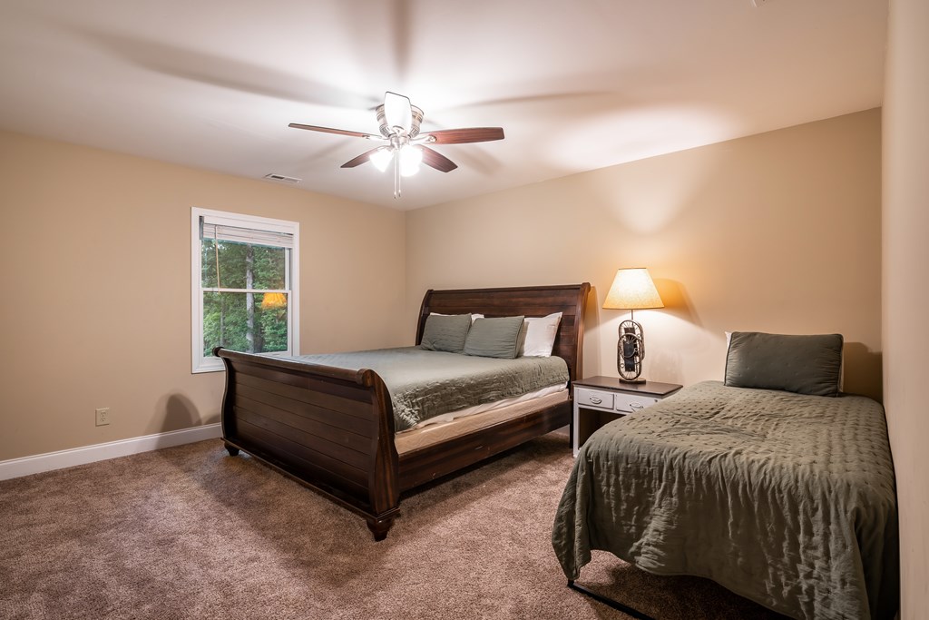 416537 Young Harris Residential