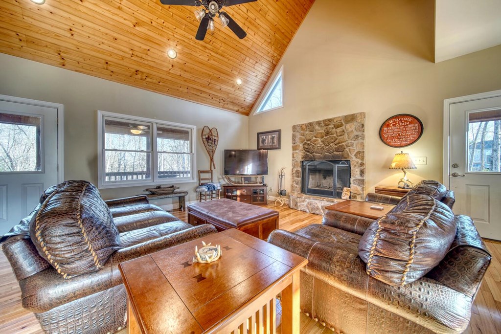 416537 Young Harris Residential