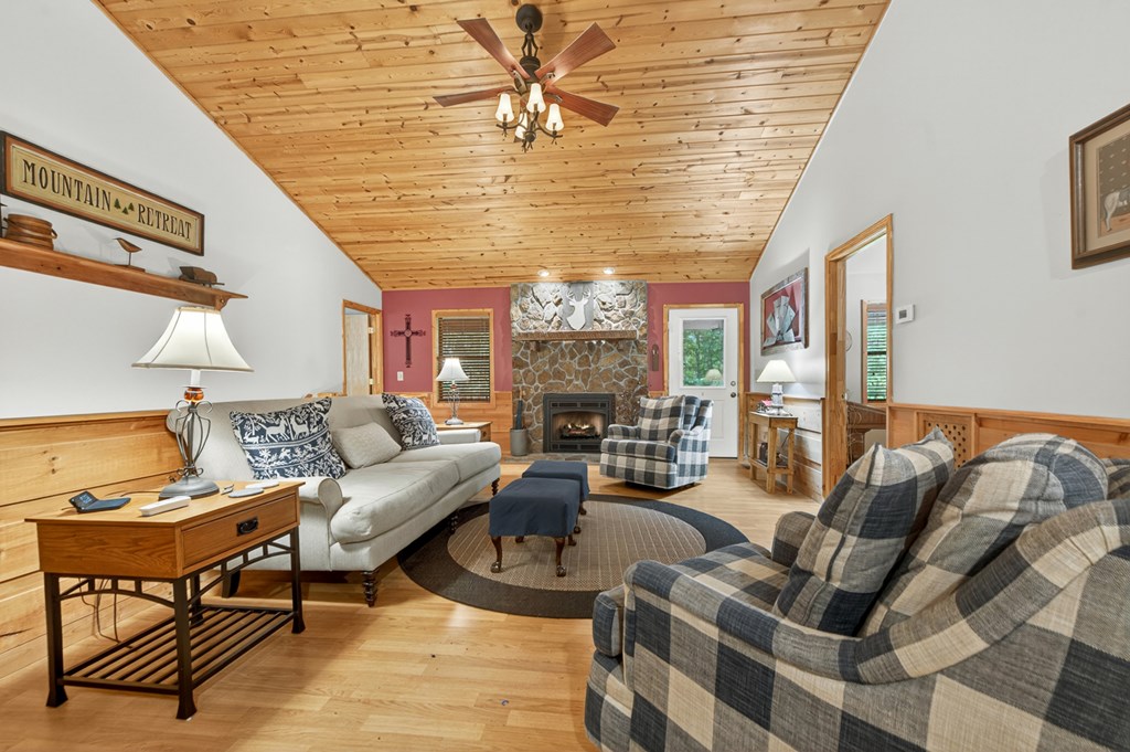 416548 Blairsville Residential