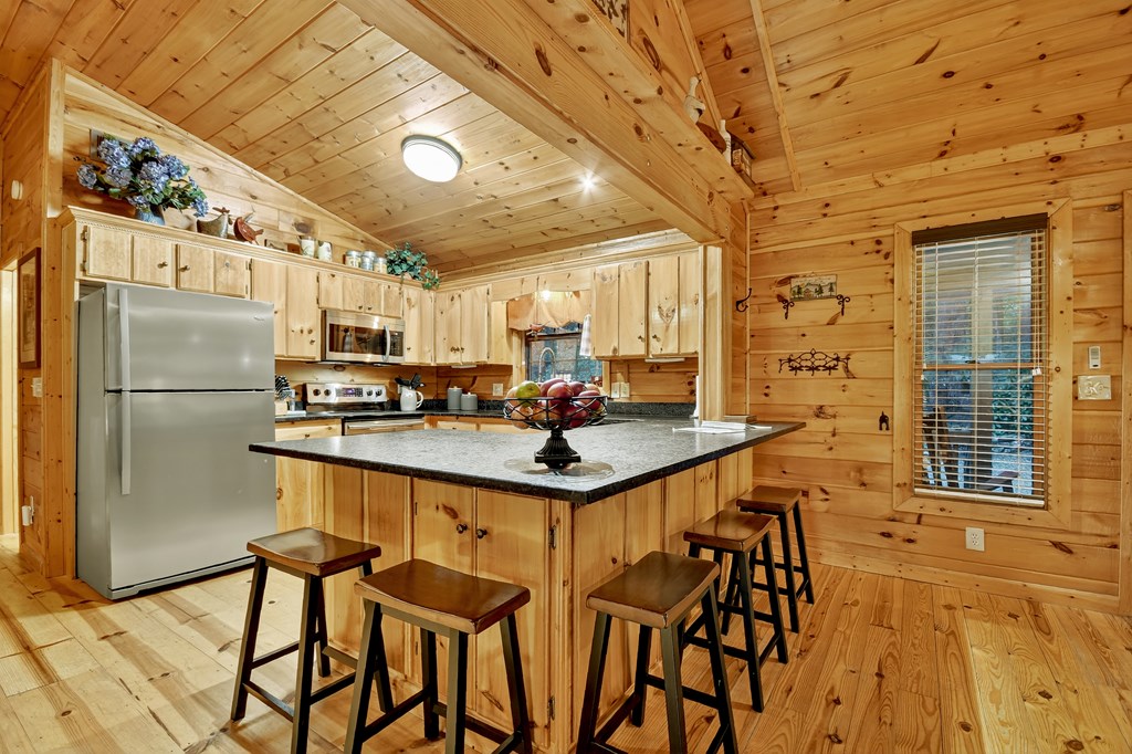 416550 Cherry Log Residential