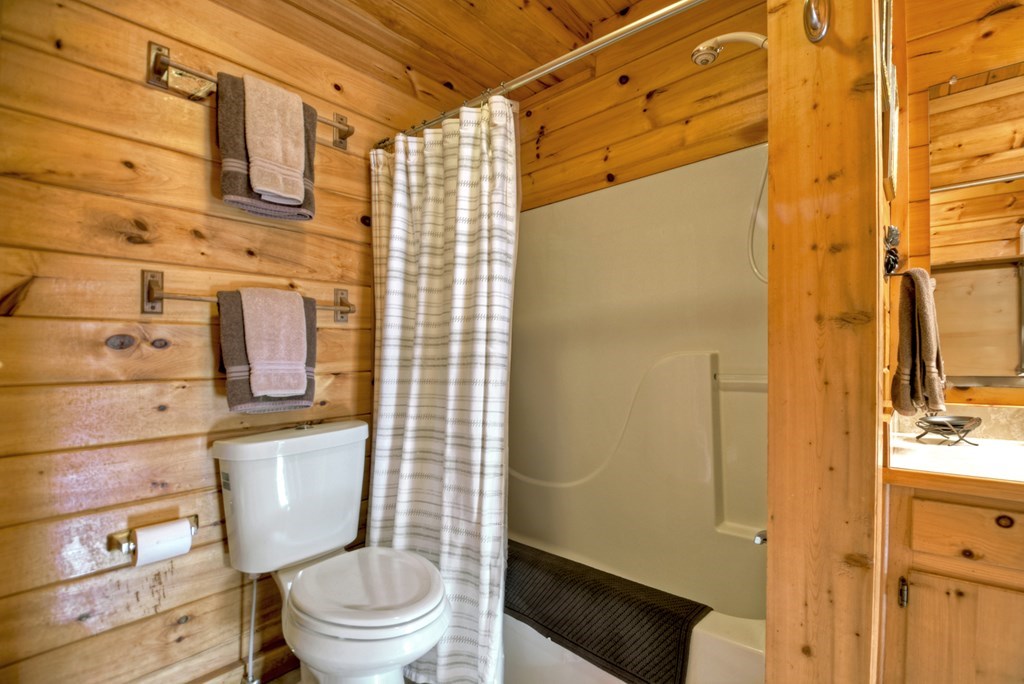 416550 Cherry Log Residential