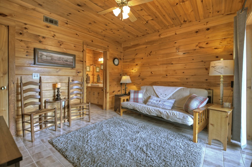 416550 Cherry Log Residential