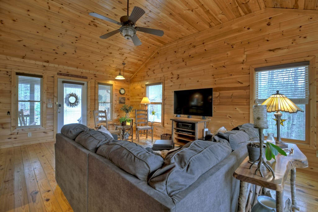 416550 Cherry Log Residential