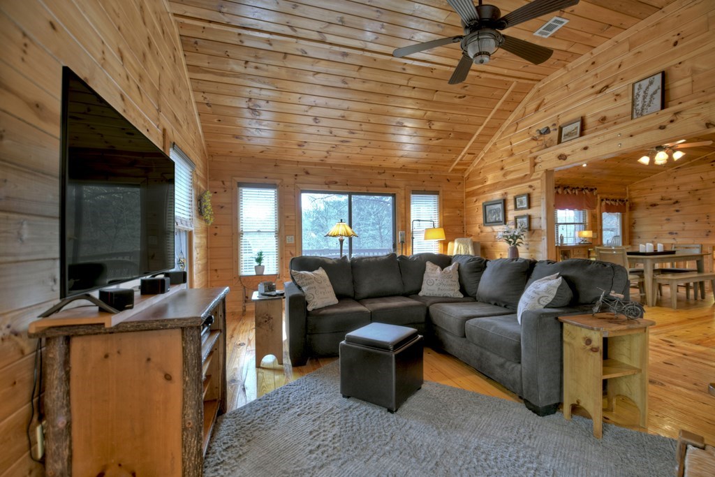 416550 Cherry Log Residential
