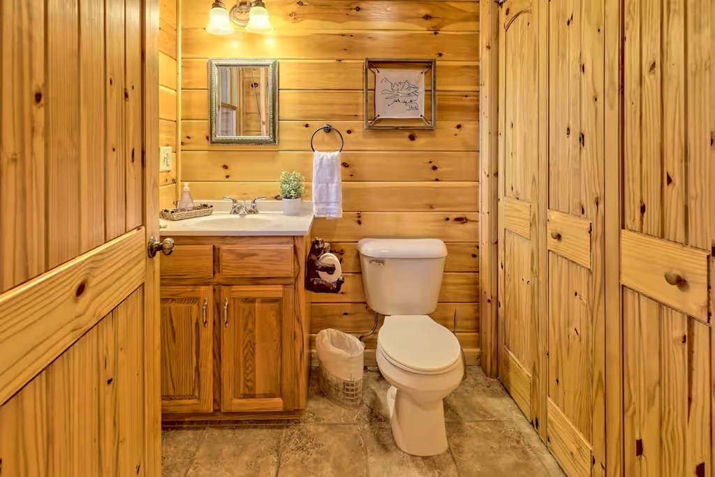 416552 Mineral Bluff Residential