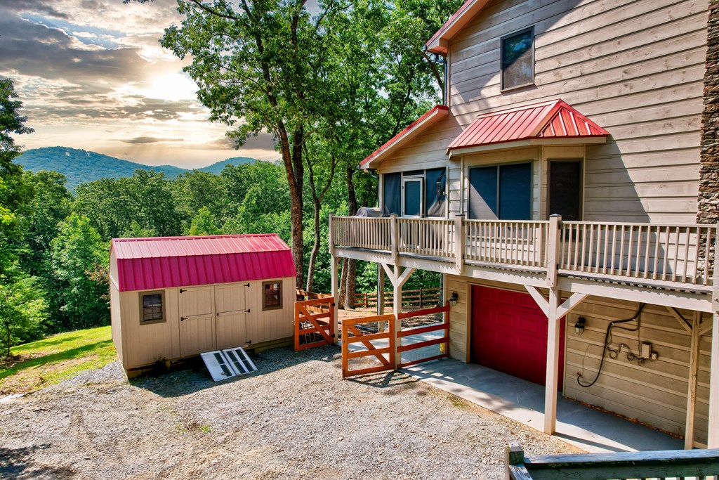416559 Talking Rock Residential