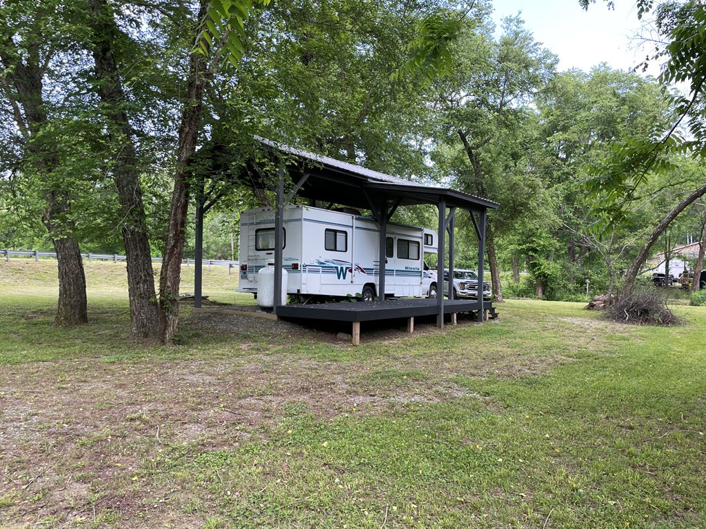 416560 Hayesville Residential