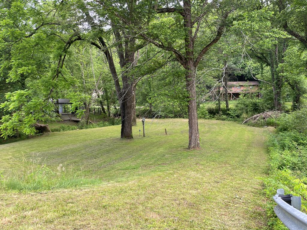 416560 Hayesville Residential