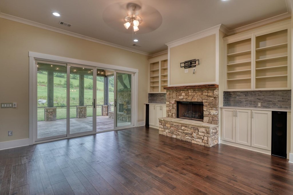 416561 Hiawassee Residential