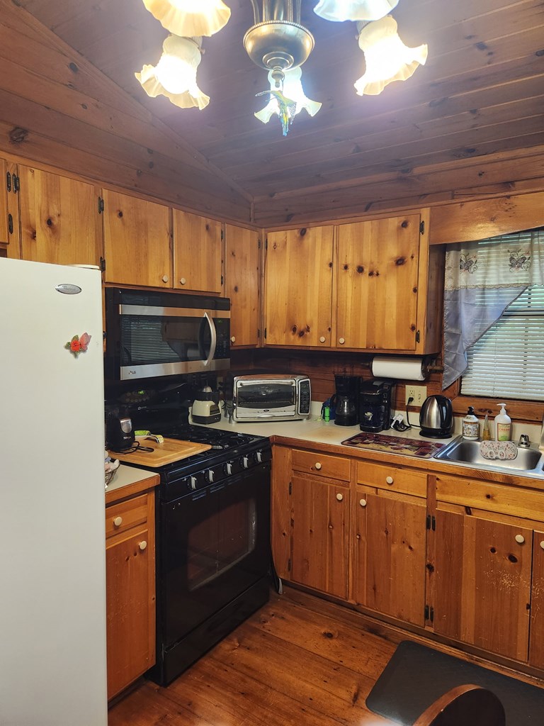 416566 Ellijay Residential
