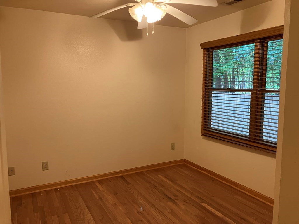 416568 Murphy Residential