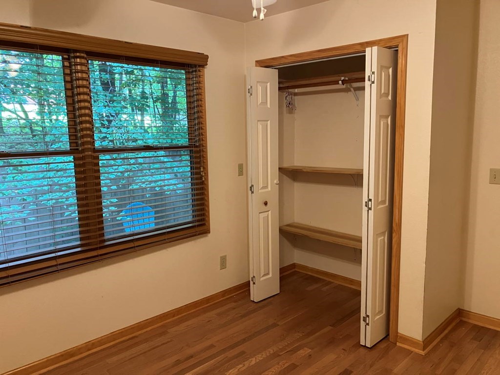 416568 Murphy Residential