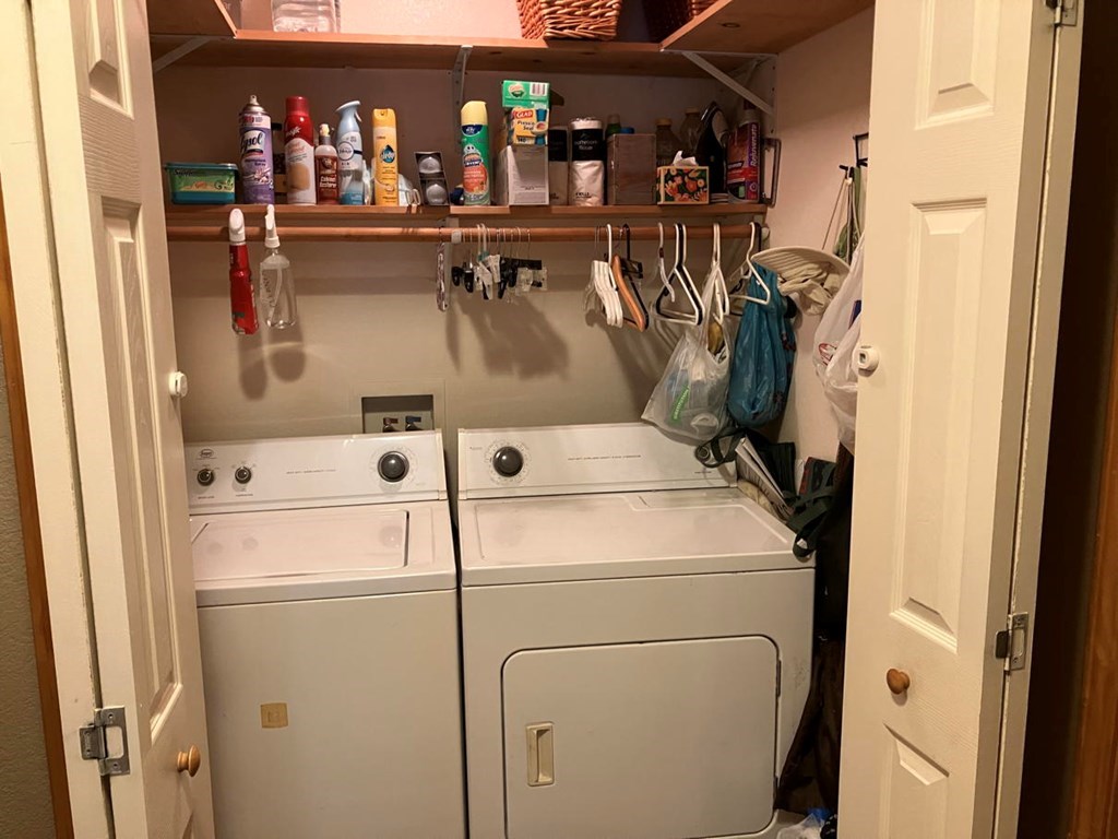 416568 Murphy Residential