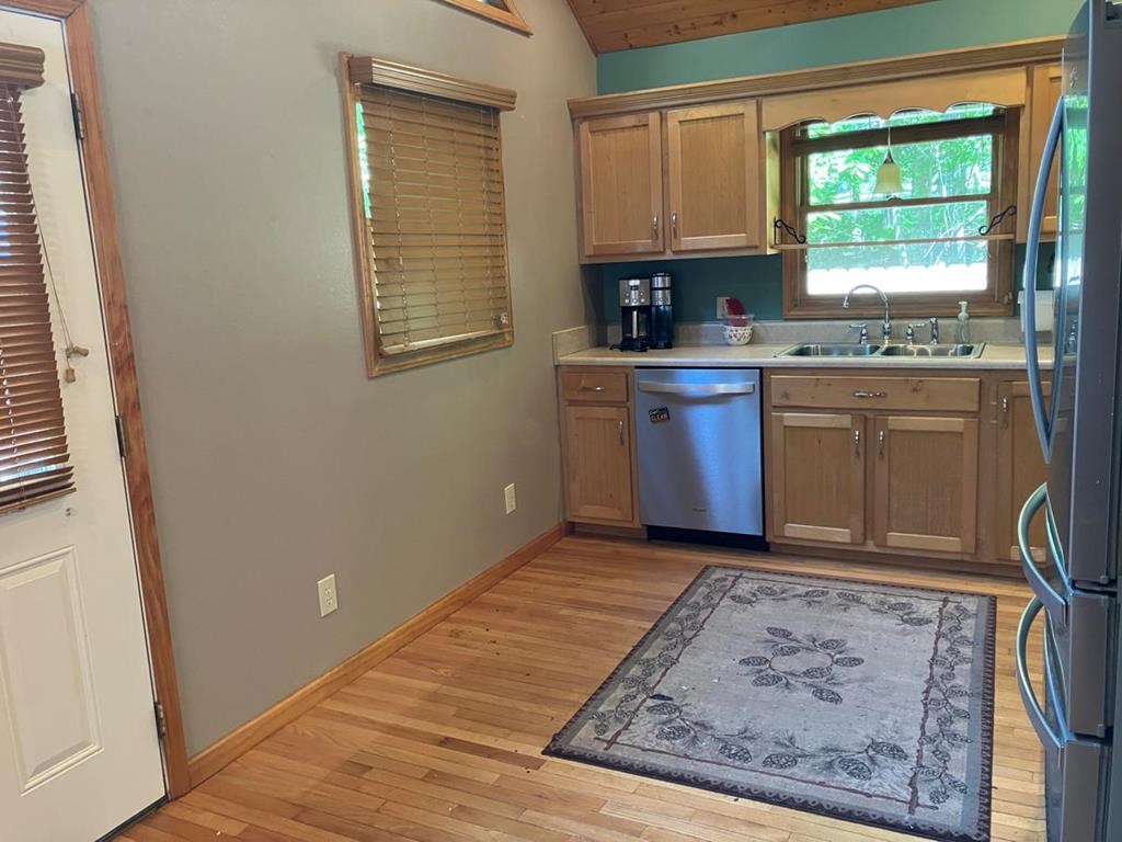 416568 Murphy Residential