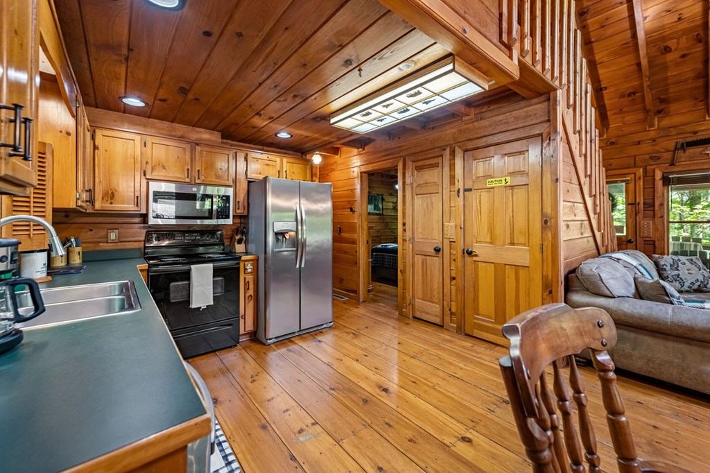 416573 Cherry Log Residential