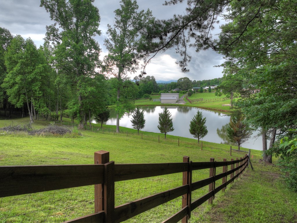 416576 Morganton Residential