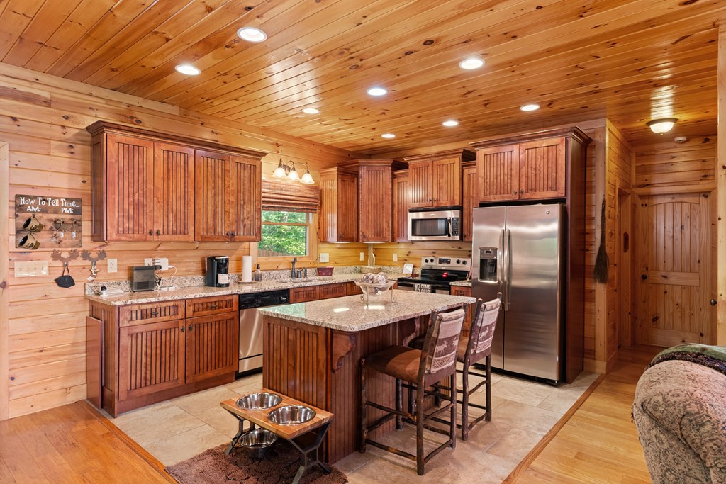 416579 Mineral Bluff Residential