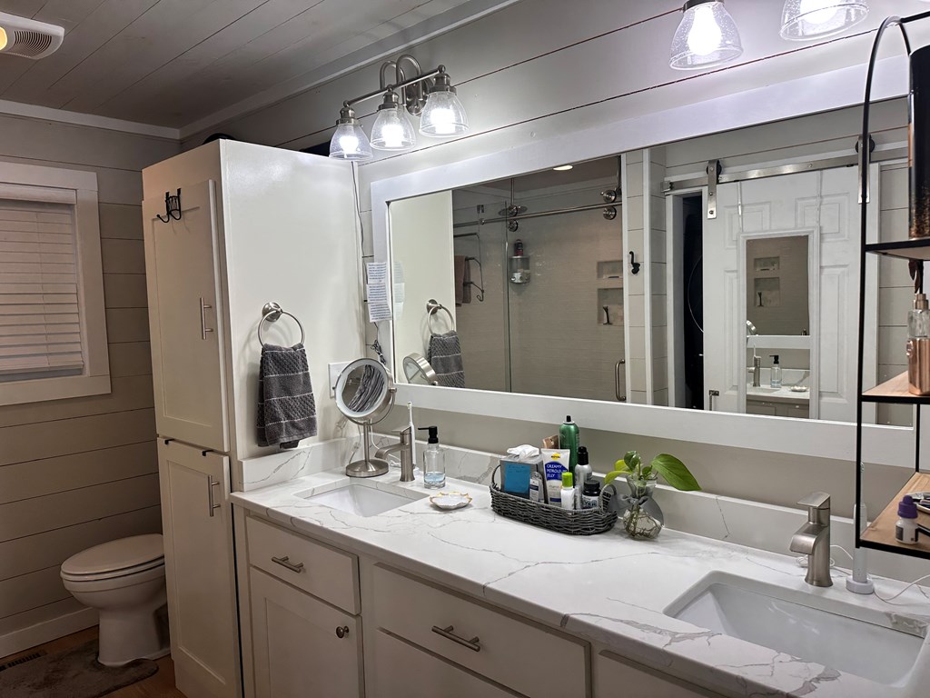 416585 Blue Ridge Residential